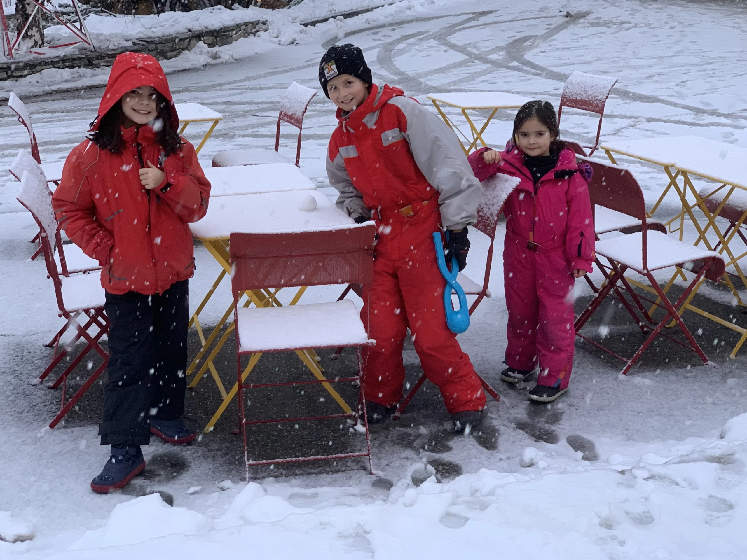 Enfants CHIJIWI sous la neige